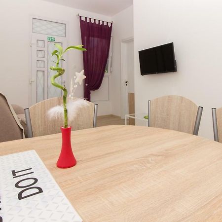 Kike 80 Apartment สปลิท ภายนอก รูปภาพ